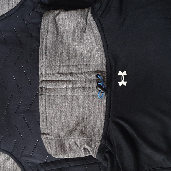 Under Armour ColdGear Reactor 3G Pullover Mock Neck Black & Grey Vest Jacket SM - Picture 8 of 16